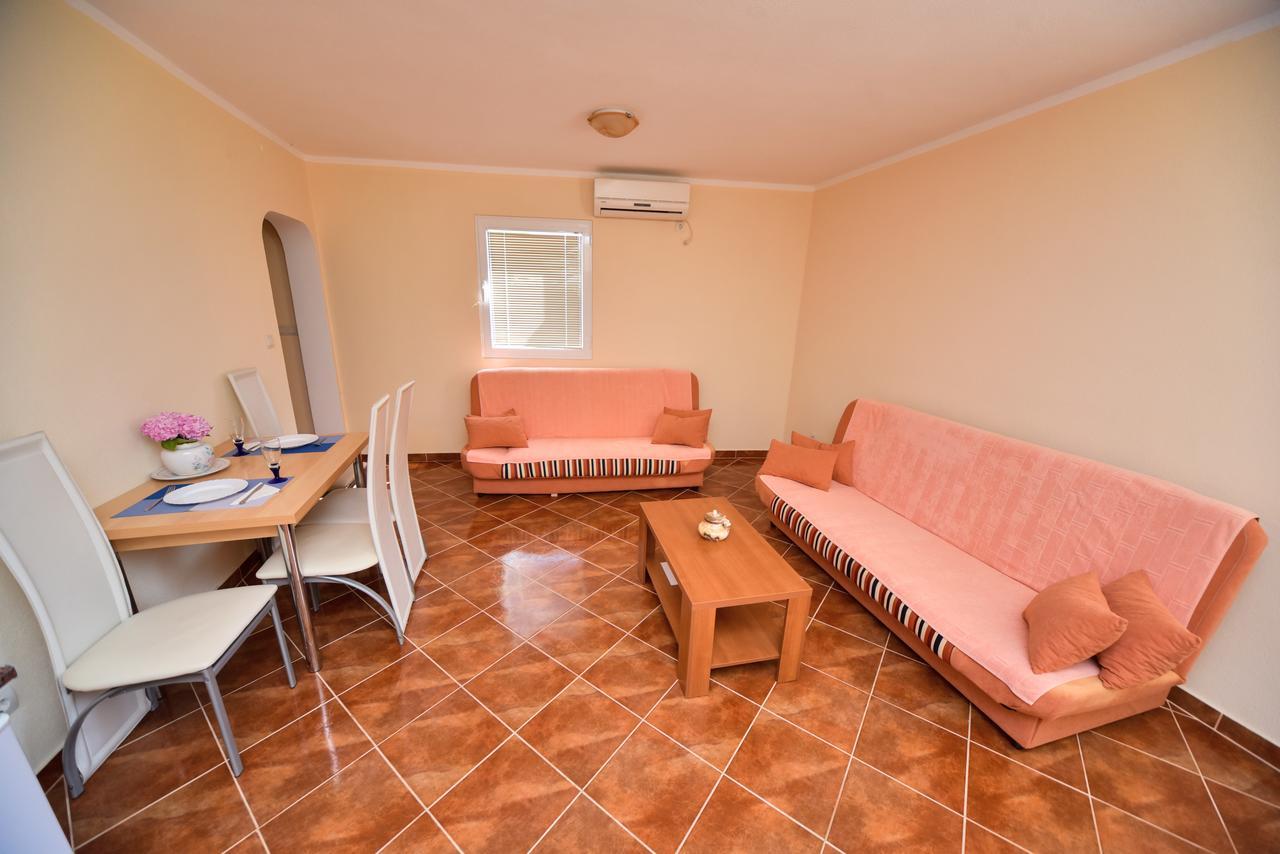 Apartmani Stanisic Canj Luaran gambar