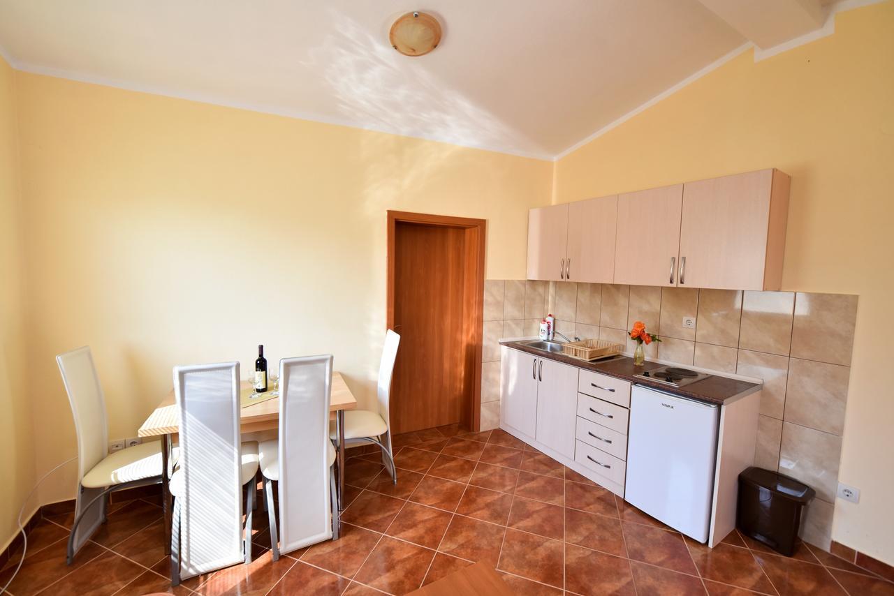 Apartmani Stanisic Canj Luaran gambar