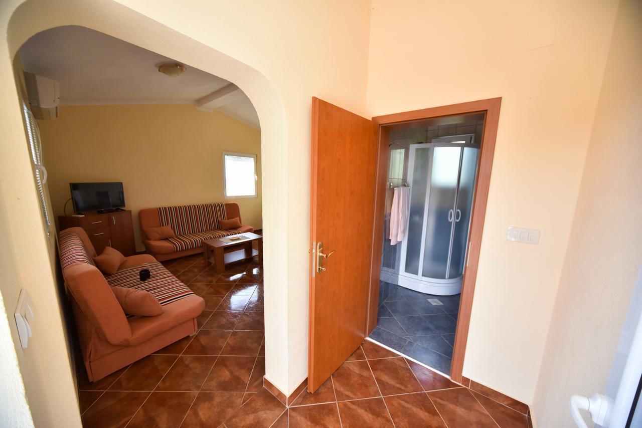 Apartmani Stanisic Canj Luaran gambar