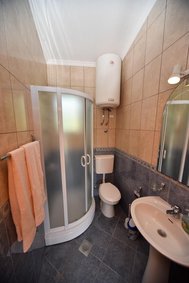 Apartmani Stanisic Canj Luaran gambar